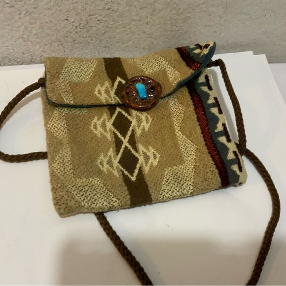 Vintage Southwestern Turquoise Medallion Flap Closure Carpet Shoulder Bag - Picture 1 of 13